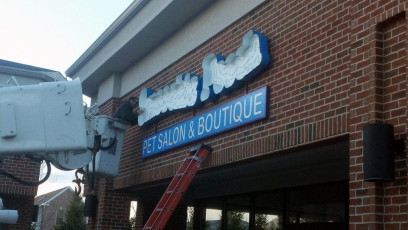 Smoochy Pooch - Channel Letter Installation