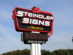 Steindler Signs - Pylon Sign
